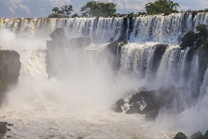 <b class=qtipBold><figcaption>Iguazu Waterfall, Argentina</figcaption></b><br>Iguazu falls, one of the new seven wonders of nature. UNESCO World Heritage site.Iguassu Falls is the largest series of waterfalls on the planet, located in Brazil, Argentina, and Paraguay. View from the argentinian side. Iguazu Waterfall, Argentina