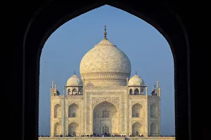 <b class=qtipBold><figcaption>India, Taj Mahal</figcaption></b><br>India, Uttar Pradesh, Agra, Taj Mahal (UNESCO site)<br><em>© Michele Falzone</em> India, Taj Mahal