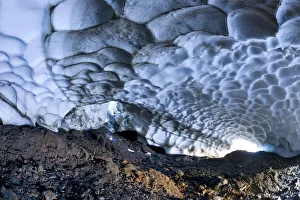 Ishellir ice cave, Hrafntinnusker, Landmannalaugar, Iceland Ishellir ice cave, Hrafntinnusker, Landmannalaugar, Iceland