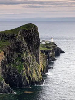 <b class=qtipBold><figcaption>Isle of Skye</figcaption></b><br>Cliffs and beacon to the late afternoon in the Isle of Skye,(Next Point), Scotland.<br><em>© 2011 Jose A. Bernat</em> Isle of Skye