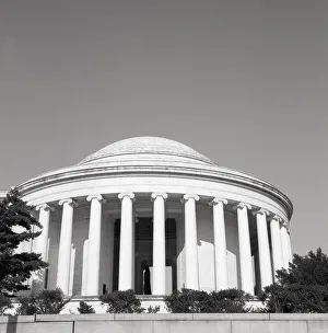 <b class=qtipBold><figcaption>Jefferson Memorial</figcaption></b><br>Jefferson Memorial in black and white film.<br><em>© Dane Sigua</em> Jefferson Memorial
