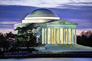<b class=qtipBold><figcaption>Jefferson Memorial</figcaption></b><br>Thomas Jefferson Memorial, Washington DC District of Columbia.<br><em>© tonyshi.photos</em> Jefferson Memorial