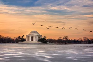 <b class=qtipBold><figcaption>Jefferson Memorial at sunrise</figcaption></b><br>Jefferson Memorial at Sunrise<br><em>© Joseph Rebello</em> Jefferson Memorial at sunrise