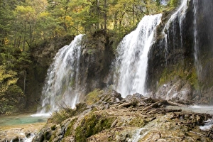 Jiuzhaigou Valley in the autumn, Sichuan, China Jiuzhaigou Valley in the autumn, Sichuan, China