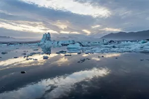 Related Images Gallery: Lake Jokulsarlon and Ice from Breidamerkurjohull Glacier, Skaftafell National Park