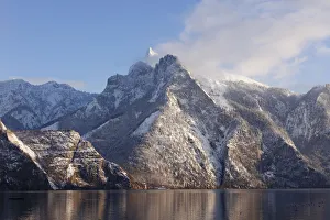 Lake Traunsee with Erlakogel mountain and Roetelstein mountain as seen from Traunkirchen Lake Traunsee with Erlakogel mountain and Roetelstein mountain as seen from Traunkirchen