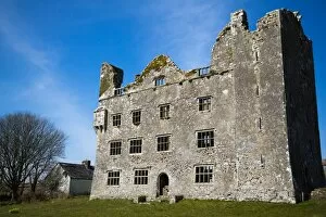 Images Dated 6th April 2013: Leamaneh Castle in Clare, Ireland