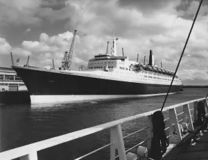 Cruise Ship Prints: QE2 Print - Southampton Ocean Terminal Mooring