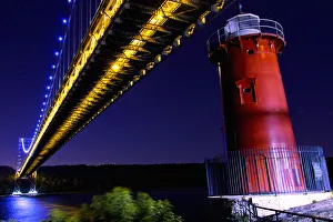 Images Dated 24th August 2011: Little Red Lighthouse
