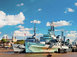 Warship Gallery: London, River Thames
