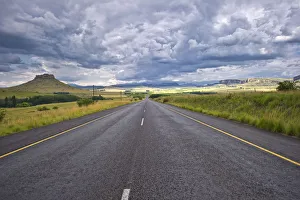 Lonesome Road near the town of Clarens in the Free State Province of South Africa Lonesome Road near the town of Clarens in the Free State Province of South Africa