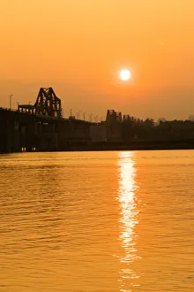 Long Bien Bridge, Sunset, Vertical, Hanoi, Vietnam Long Bien Bridge, Sunset, Vertical, Hanoi, Vietnam