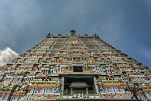 Meenakshi Temple, Srirangam temple complex, Tiruchirappalli, Tamil Nadu, India Meenakshi Temple, Srirangam temple complex, Tiruchirappalli, Tamil Nadu, India