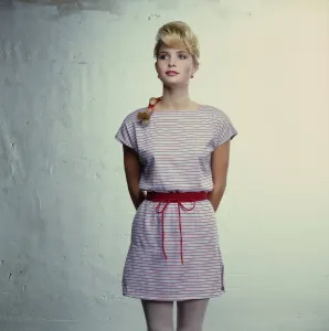 Fashionable Women Of The 80s Prints: Eighties Fashion Shoot For Tiger Beat