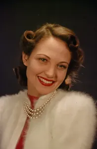 Classic Model Poses Prints: MODEL POSING IN 1938