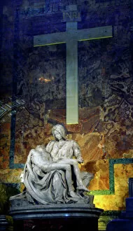 Images Dated 15th December 2010: Michelangelos pieta