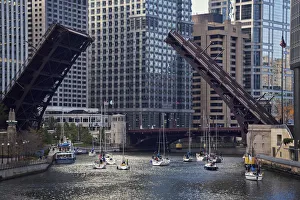 Michigan Avenue bridge, Chicago, Illinois Michigan Avenue bridge, Chicago, Illinois