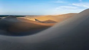 Mingshashan Desert, Dunhuang, Gansu, China Mingshashan Desert, Dunhuang, Gansu, China