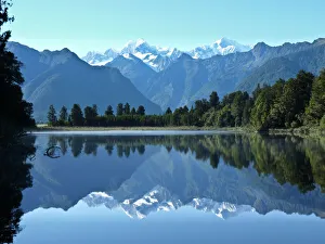 Images Dated 6th March 2011: Morning reflection