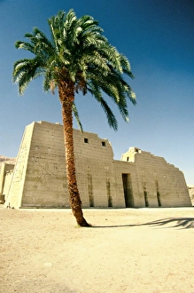 Travel imagery/unesco world heritage/mortuary temple ramesses iii luxor egypt Travel imagery/unesco world heritage/mortuary temple ramesses iii luxor egypt