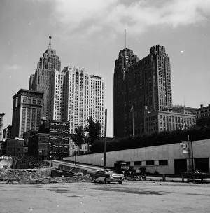 <b class=qtipBold><figcaption>The Motor City</figcaption></b><br>circa 1955: Detroit is the seventh largest city in the United States and a centre for the car-manufacturing industry. (Photo by Carl Purcell/Three Lions/Getty Images) The Motor City