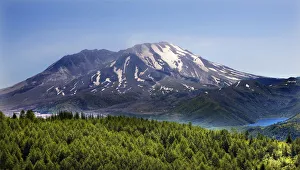Mount St. Helens in National Volcanic Monument, Washington State, USA Mount St. Helens in National Volcanic Monument, Washington State, USA