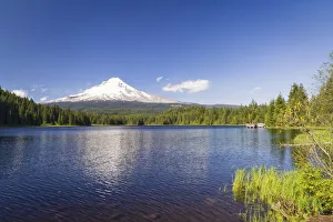 Mt. Hood reflecting in Trillium Lake in Mt Hood National Forest, Hood River County Mt. Hood reflecting in Trillium Lake in Mt Hood National Forest, Hood River County