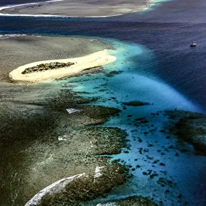 Images Dated 5th January 2018: Namotu Island