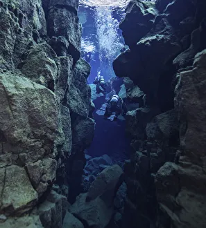 Travel Imagery Gallery: Through The Narrow