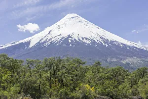 Osorno Volcano, Parc Nacional Vicente Perez Rosales, Puerto Varas, Los Lagos Region, Chile Osorno Volcano, Parc Nacional Vicente Perez Rosales, Puerto Varas, Los Lagos Region, Chile