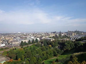 Overview on Edinburgh, Calton Hill and Waverley Station, Edinburgh, Scotland Overview on Edinburgh, Calton Hill and Waverley Station, Edinburgh, Scotland