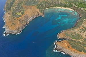 Overview of the empty Hanauma Bay, Oahu, Hawaii, United States Overview of the empty Hanauma Bay, Oahu, Hawaii, United States
