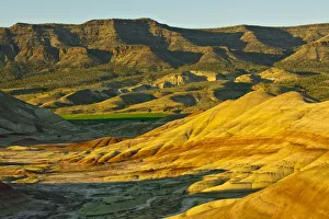 Painted Hills, John Day Fossil Beds National Monument, Mitchell, Oregon, USA Painted Hills, John Day Fossil Beds National Monument, Mitchell, Oregon, USA