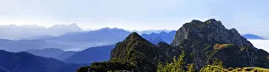 Panorama from the Benediktenwand ridge and the Achselkopfen in the foreground with a view Panorama from the Benediktenwand ridge and the Achselkopfen in the foreground with a view