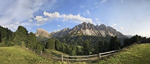 Panoramic view as seen from the Wuerzjoch ridge with the Aferer Geisler Mountains Panoramic view as seen from the Wuerzjoch ridge with the Aferer Geisler Mountains