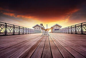 Images Dated 29th October 2011: Penarth Pier at Early Morning