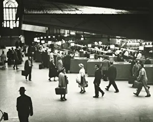 People on Penn Station, New York City, (B&W) People on Penn Station, New York City, (B&W)