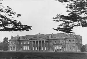 Prints of April 1950: The outside of Luton Hoo in Bedfordshire which houses the Wernher Collection. (Photo by Reg Speller/Fox Photos/Getty Images) Bedfordshire Prints: Luton Hoo Print 1950