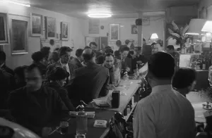 Vintage London Pubs Prints: Busy Night