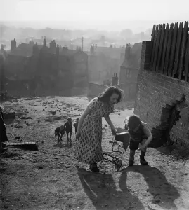 Birmingham Prints: Fine Art Storehouse Print: Birmingham Bomb Site Scene, 1951