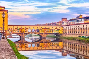 Ponte Vecchio in Florence, Tuscany, Italy Ponte Vecchio in Florence, Tuscany, Italy