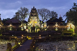 Puri Saraswati temple at night, Ubud, Bali, Indonesia Puri Saraswati temple at night, Ubud, Bali, Indonesia