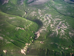 <b class=qtipBold><figcaption>Ravine</figcaption></b><br>Natural landscape of Bering island (Commander islands).View from airplane.<br><em>© Andrey Narchuk</em> Ravine
