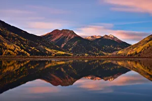 <b class=qtipBold><figcaption>Red Mountain Dawn</figcaption></b><br>fall, aspen, Mengzhonghua Photography, 693434702<br><em>© MEI XU</em> Red Mountain Dawn