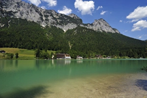Reiter Alps, the shimmering green Lake Hintersee at the front, Ramsau bei Berchtesgaden Reiter Alps, the shimmering green Lake Hintersee at the front, Ramsau bei Berchtesgaden