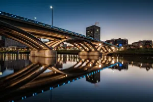 <b class=qtipBold><figcaption>Rich Street Bridge</figcaption></b><br>Today's post is yet another bridge photo from Columbus. I was really drawn to this area when searching photos of Columbus, and I was not disappointed.<br><em>© 2017</em> Rich Street Bridge