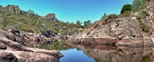 <b class=qtipBold><figcaption>River at day</figcaption></b><br>Pinnacles national monument.<br><em>© Phoo Chan</em> River at day
