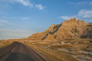 Images Dated 7th August 2011: Road through Badlands National Park, South Dakota, USA