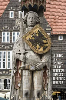 Roland of Bremen, historical houses at the market square, downtown, Bremen, Germany Roland of Bremen, historical houses at the market square, downtown, Bremen, Germany