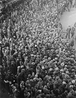 <b class=qtipBold><figcaption>Royal Watchers</figcaption></b><br>February 1928: An enormous crowd which has gathered to see the Prince of Wales on the occasion of his visit to Derby. (Photo by Fox Photos/Getty Images) Royal Watchers